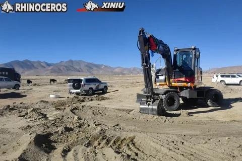 Excavadora de ruedas de rinoceronte