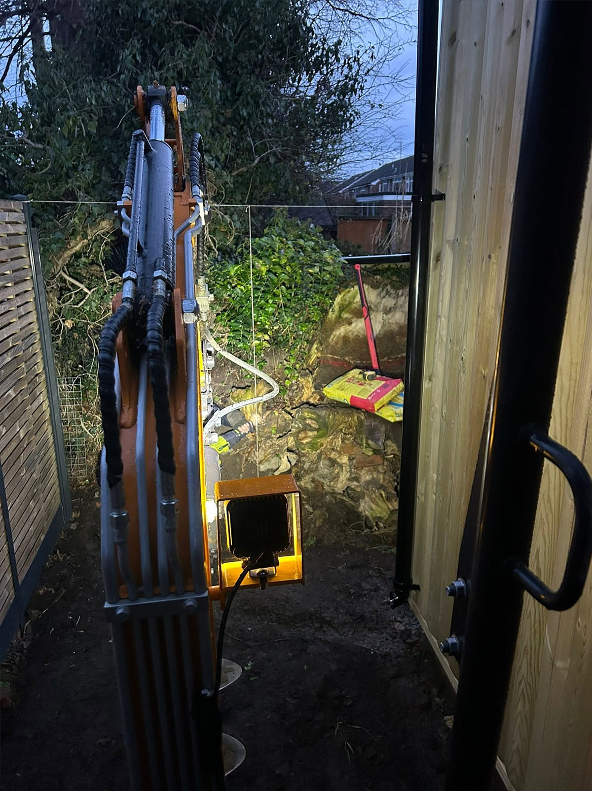 XN12-9 pequeña excavadora.jpg